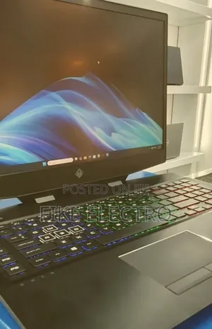 New Laptop HP Omen 17 16GB Intel Core i7 SSD 512GB