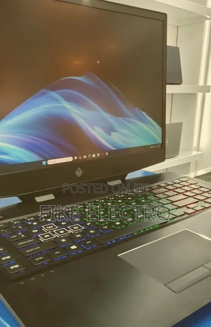 New Laptop HP Omen 17 16GB Intel Core i7 SSD 512GB