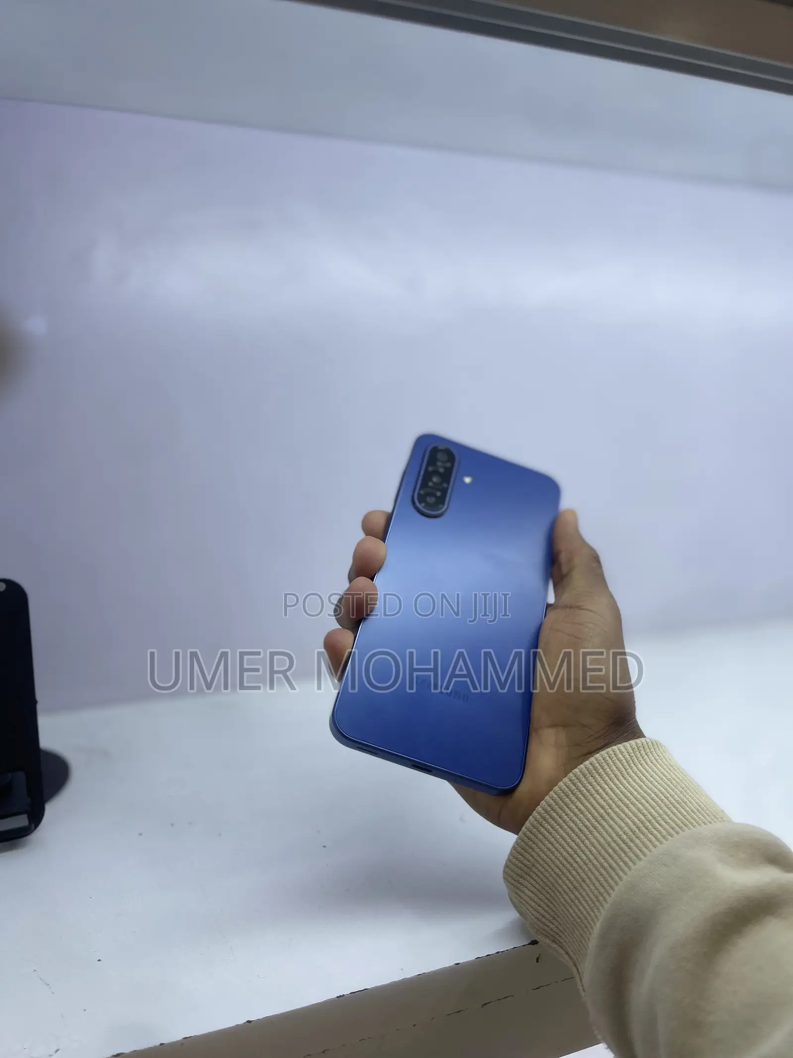 New Samsung Galaxy A17 5G 256 GB