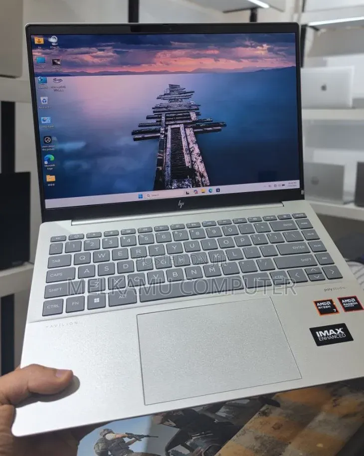 New Laptop HP Pavilion 14 32GB AMD Ryzen 7 SSD 1T