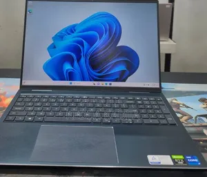 New Laptop Dell Inspiron 15 16GB Intel Core i7 SSD 512GB