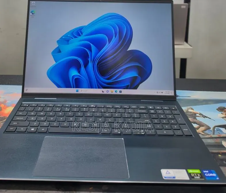 New Laptop Dell Inspiron 15 16GB Intel Core i7 SSD 512GB