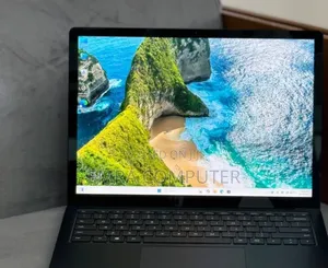New Laptop Microsoft Surface 16GB Intel Core i7 SSD 512GB