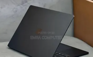 New Laptop Microsoft Surface 16GB Intel Core i7 SSD 512GB