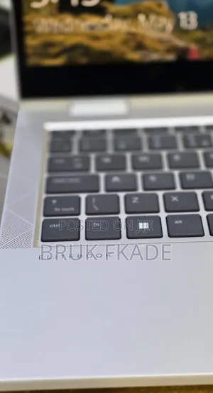 New Laptop HP EliteBook 830 G8 16GB Intel Core i5 SSD 512GB