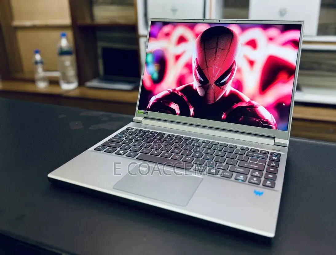 New Laptop Acer 16GB Intel Core i7 SSD 1T