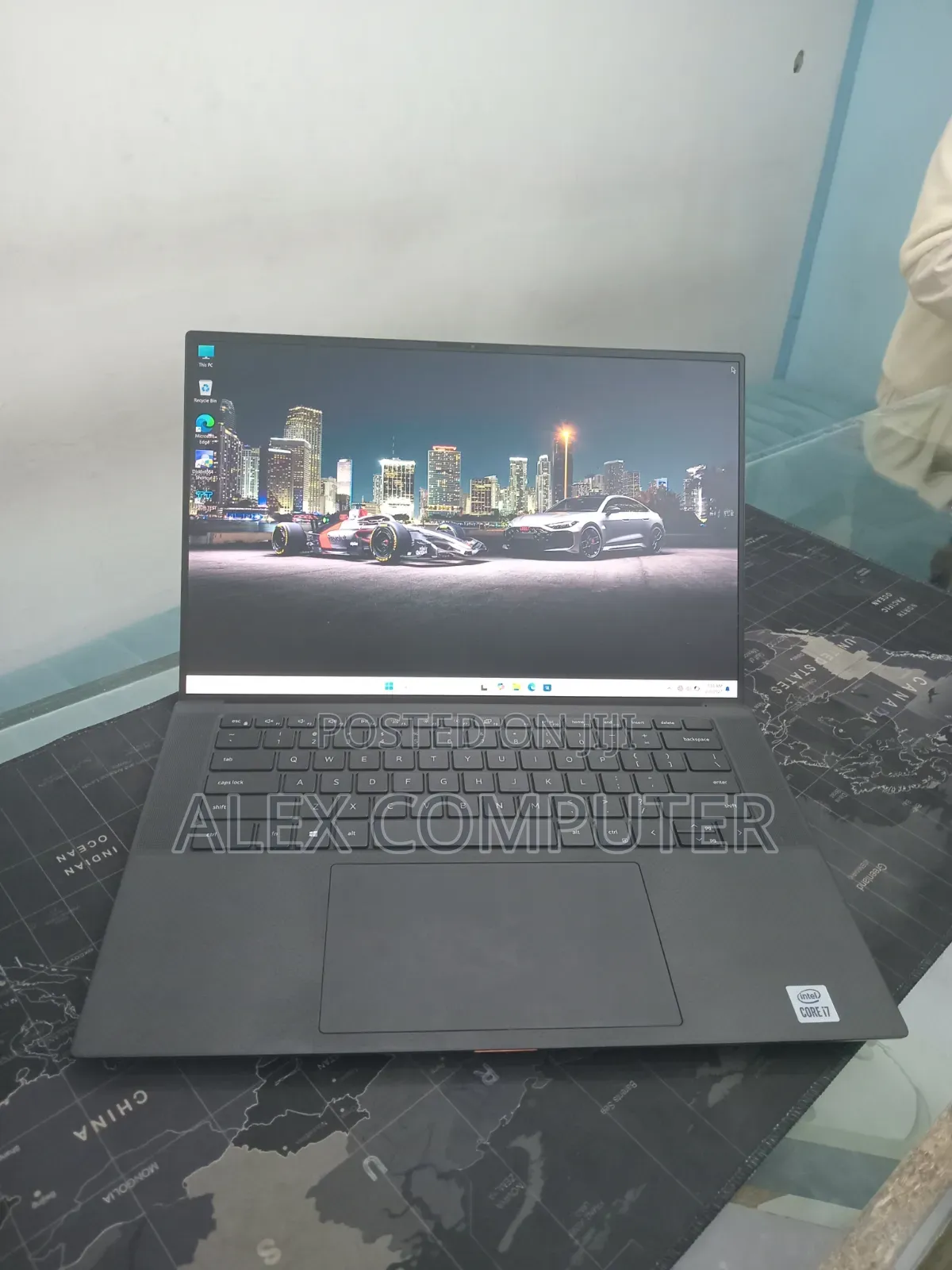 New Laptop Dell XPS 15 16GB Intel Core i7 SSD 512GB