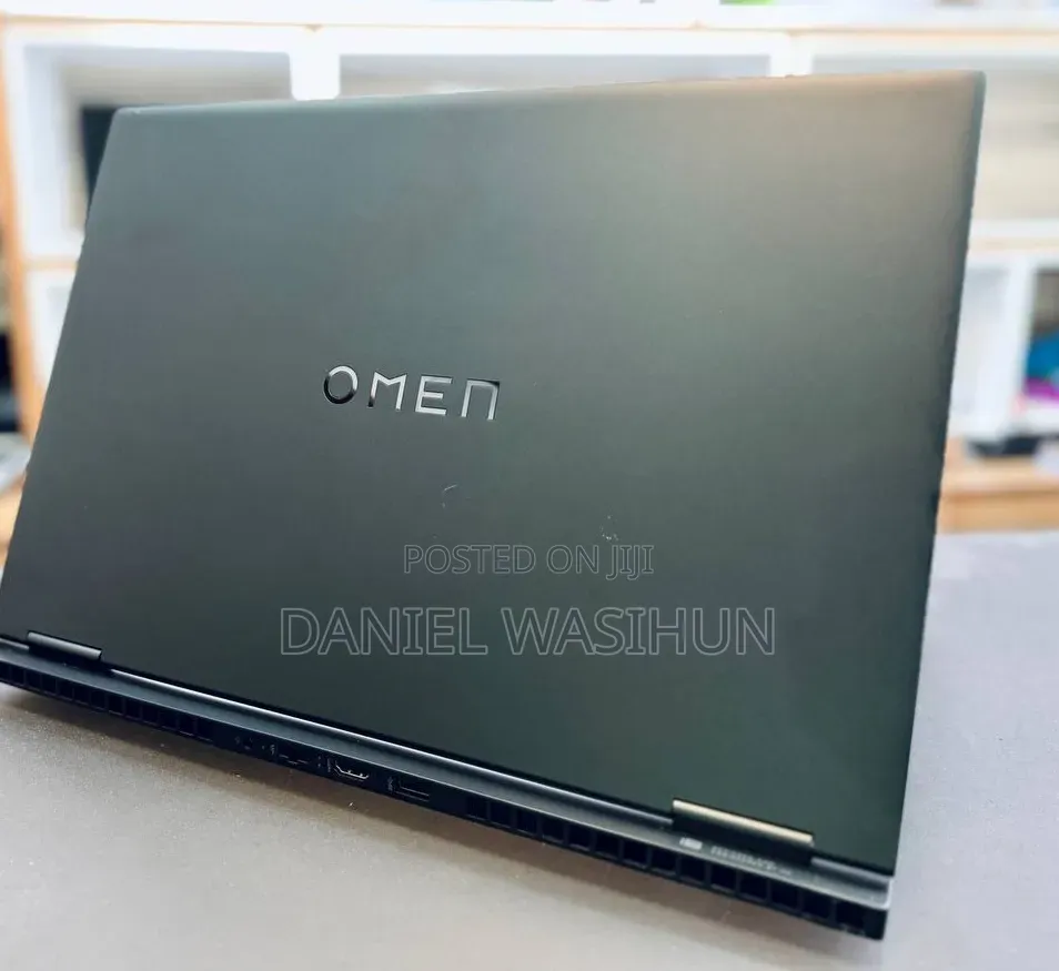 New Laptop HP Omen 16 16GB Intel Core i9 SSD 1T