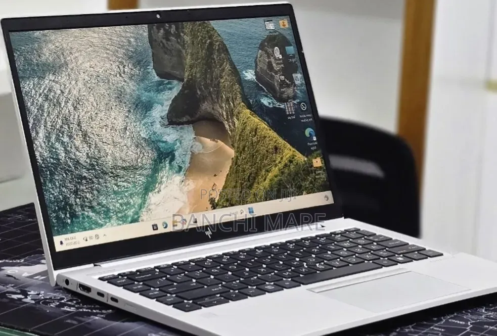 New Laptop HP EliteBook 845 G8 16GB AMD Ryzen 7 SSD 512GB