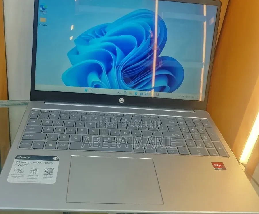 New Laptop HP Stream Notebook 8GB AMD Ryzen 5 SSD 512GB
