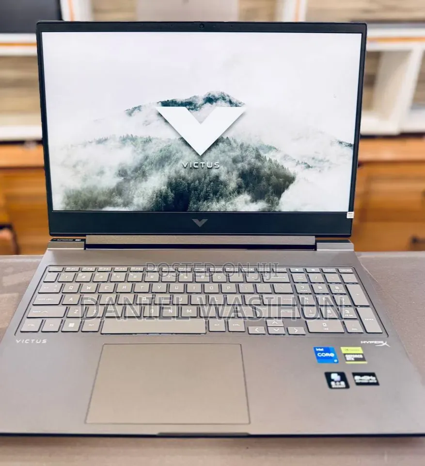 New Laptop HP Victus 16 16GB Intel Core i7 SSD 1T