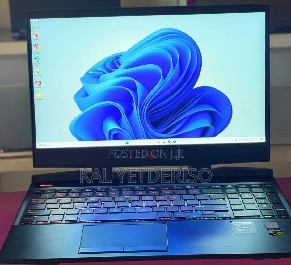 New Laptop HP Omen 15 8GB Intel Core i7 SSD 256GB