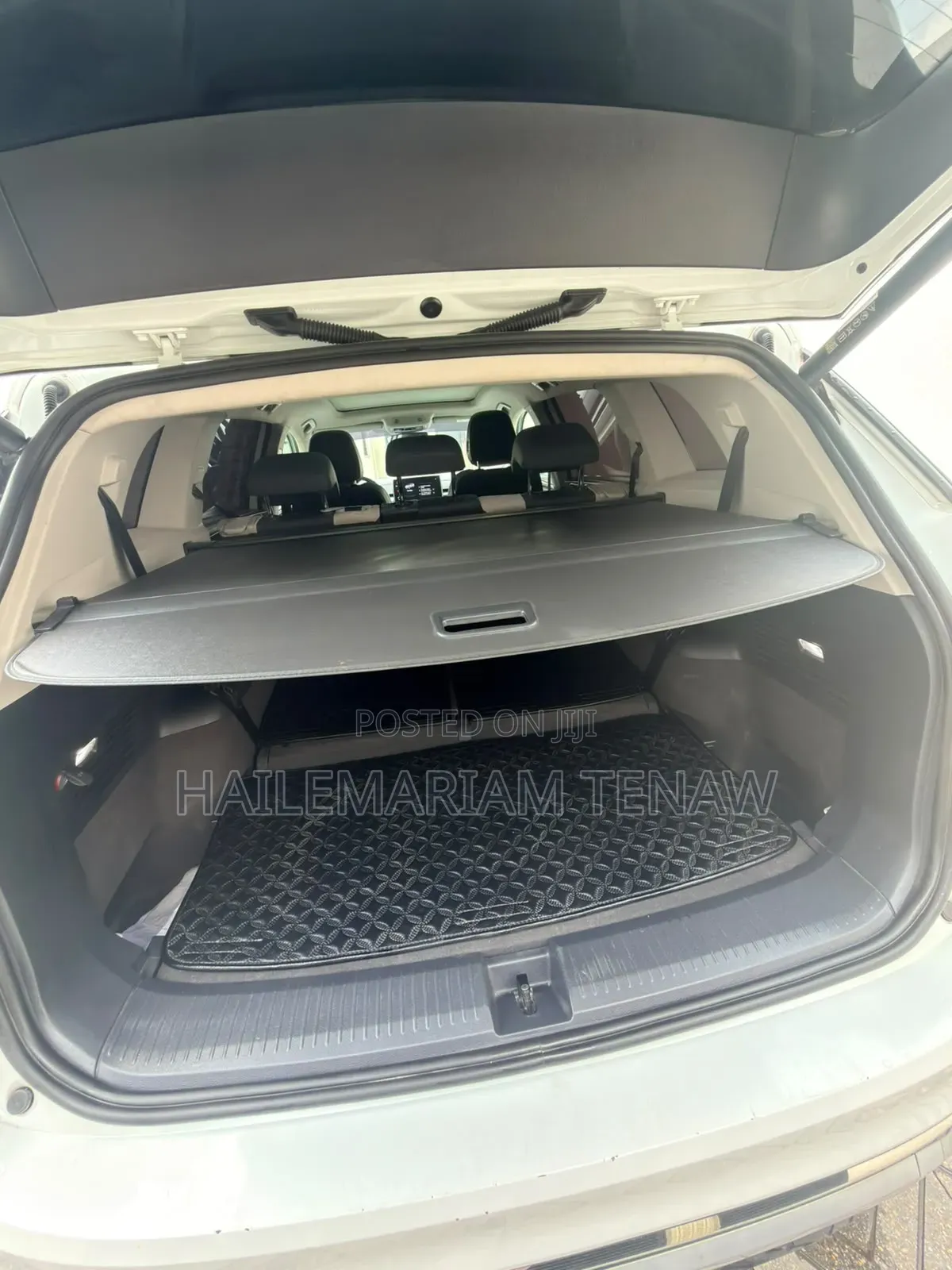 Volkswagen ID.6 2023 White