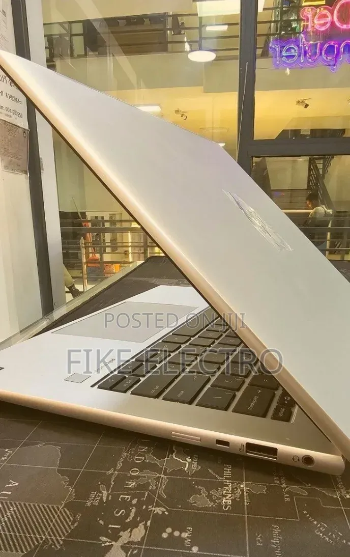 New Laptop HP EliteBook 840 G10 16GB Intel Core i7 SSD 512GB