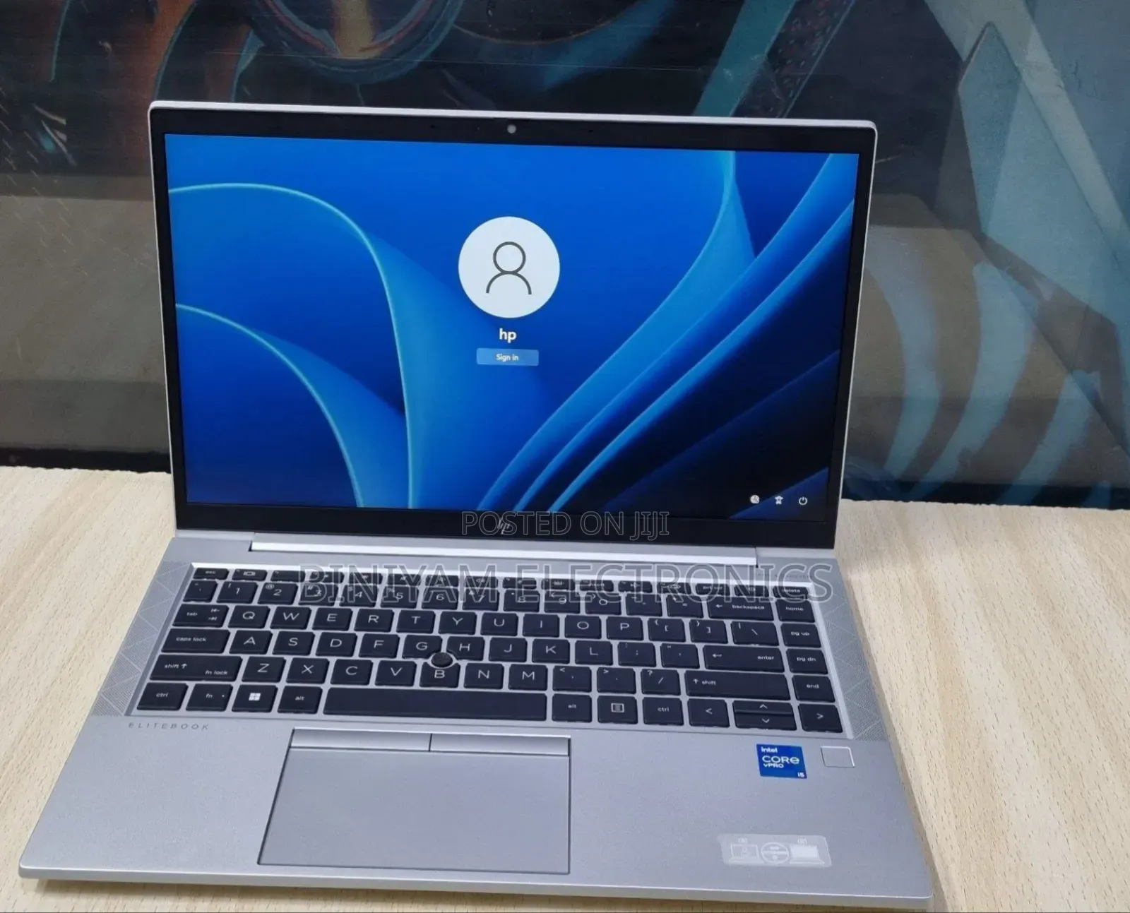 New Laptop HP EliteBook 830 G8 16GB Intel Core i5 SSD 512GB