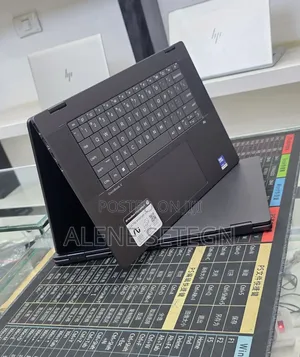 New Laptop HP OmniBook 5 Flip 16GB Intel Core Ultra 7 SSD 1T