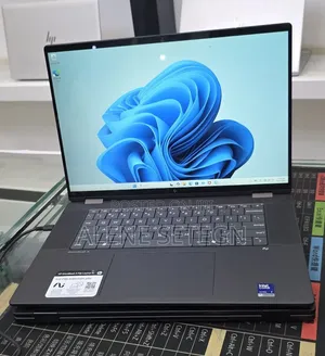 New Laptop HP OmniBook 5 Flip 16GB Intel Core Ultra 7 SSD 1T