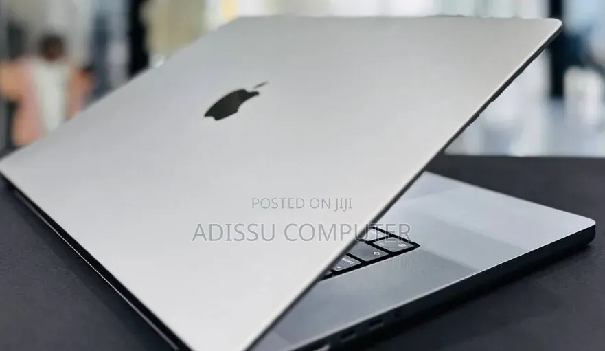 New Laptop Apple MacBook Pro 2021 M1 16GB Apple M1 Pro SSD 512GB