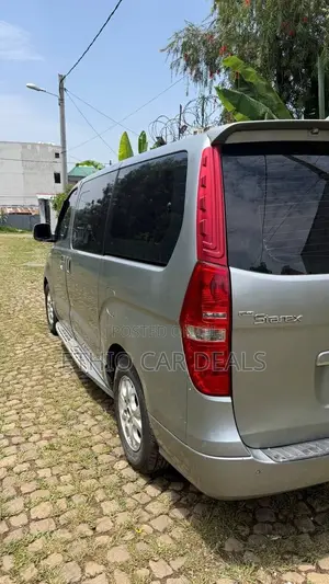 Hyundai Starex 2013 Silver