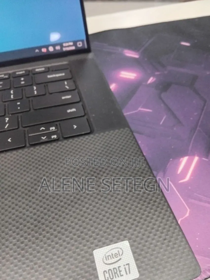 New Laptop Dell XPS 15 16GB Intel Core i7 SSD 512GB