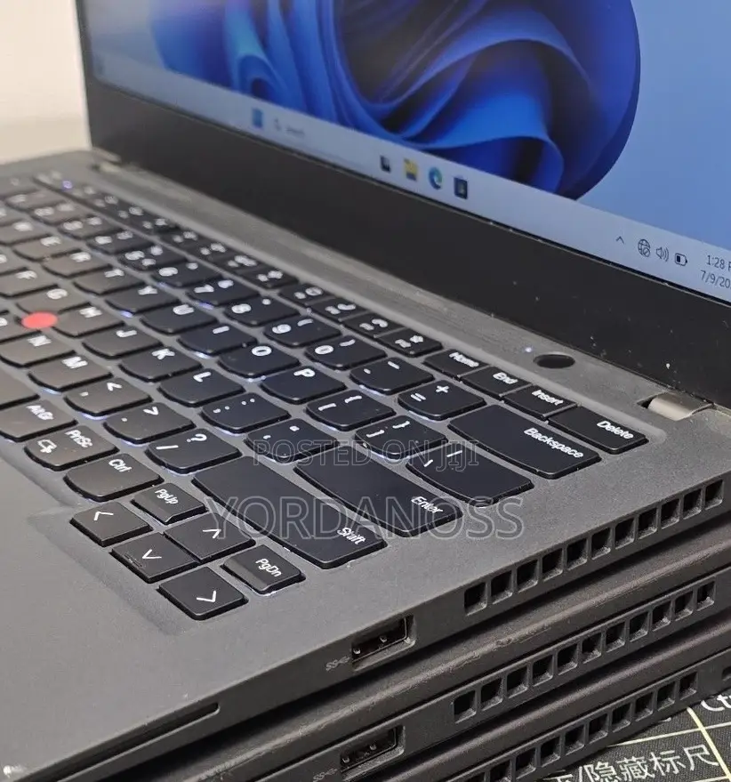 New Laptop Lenovo ThinkPad T14s Gen 2 16GB Intel Core i5 SSD 512GB