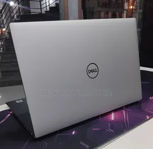 New Laptop Dell XPS 15 9500 16GB Intel Core i7 SSD 512GB
