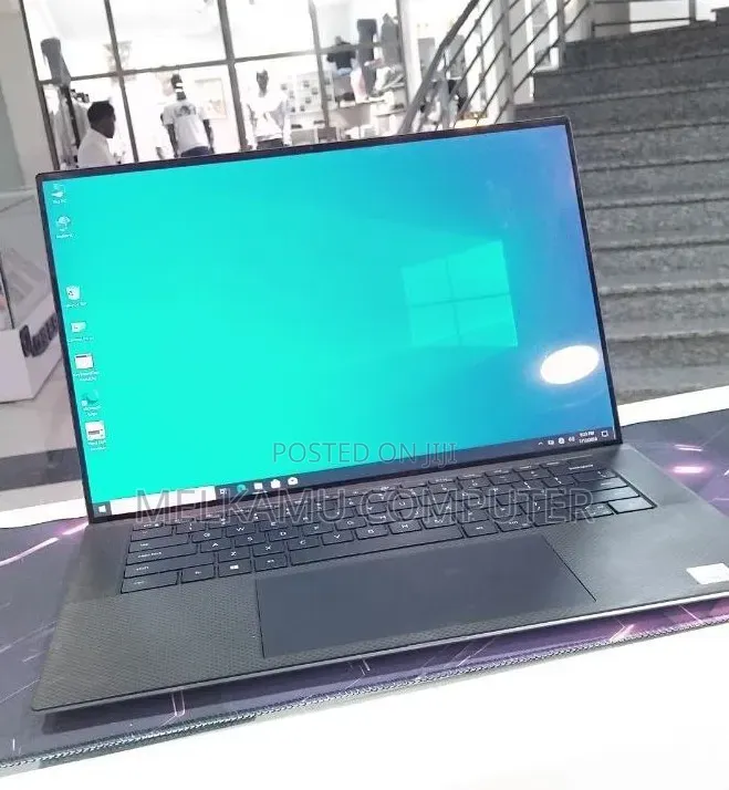 New Laptop Dell XPS 15 9500 16GB Intel Core i7 SSD 512GB