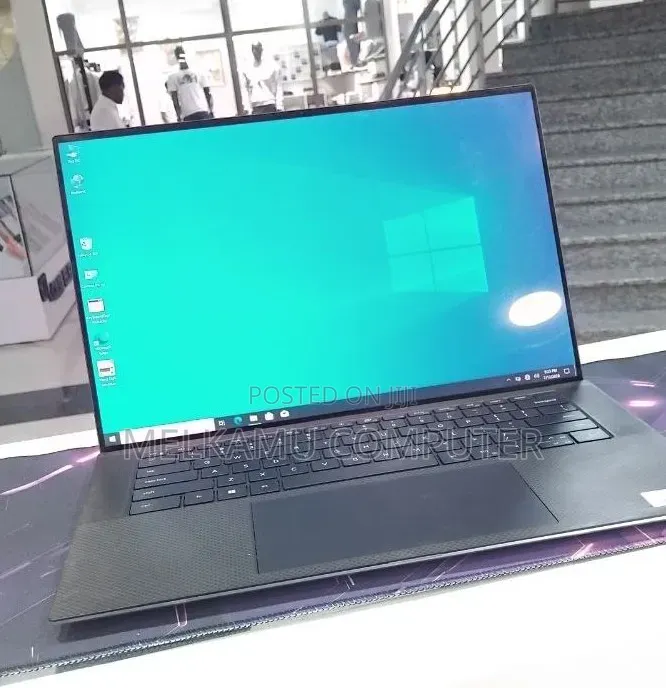 New Laptop Dell XPS 15 9500 16GB Intel Core i7 SSD 512GB