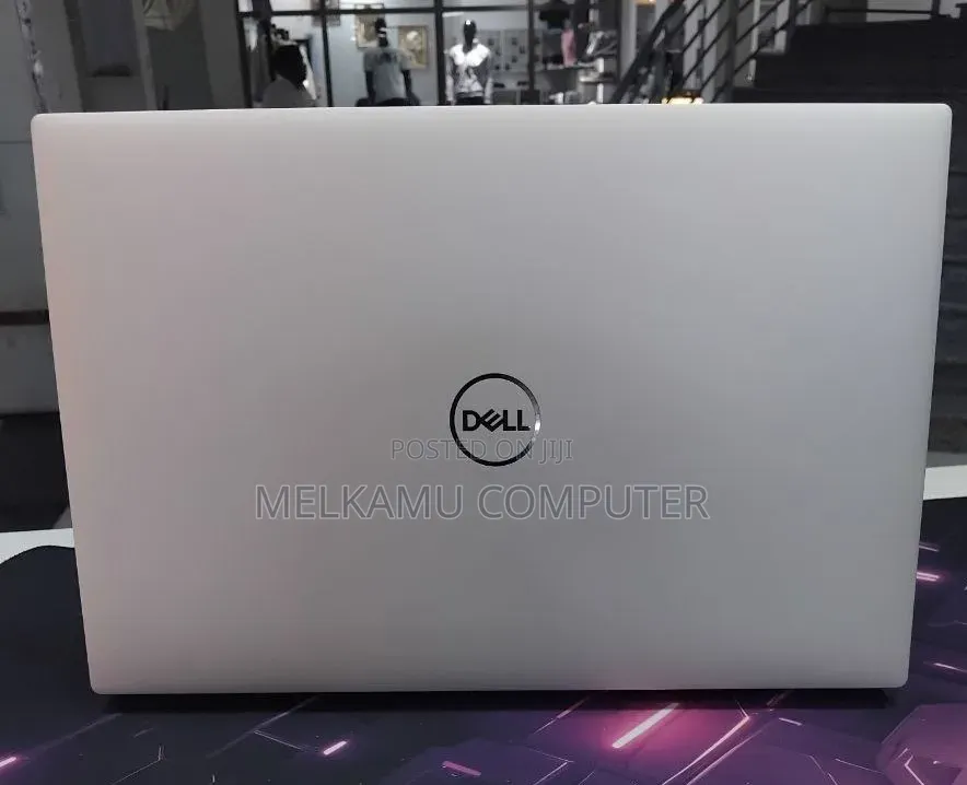 New Laptop Dell XPS 15 9500 16GB Intel Core i7 SSD 512GB