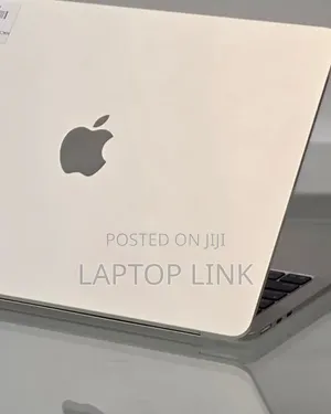 New Laptop Apple MacBook Air 2025 M4 16GB Apple M4 SSD 256GB