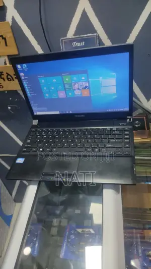 Laptop Toshiba Portege R830 8GB Intel Core i5 HDD 1T