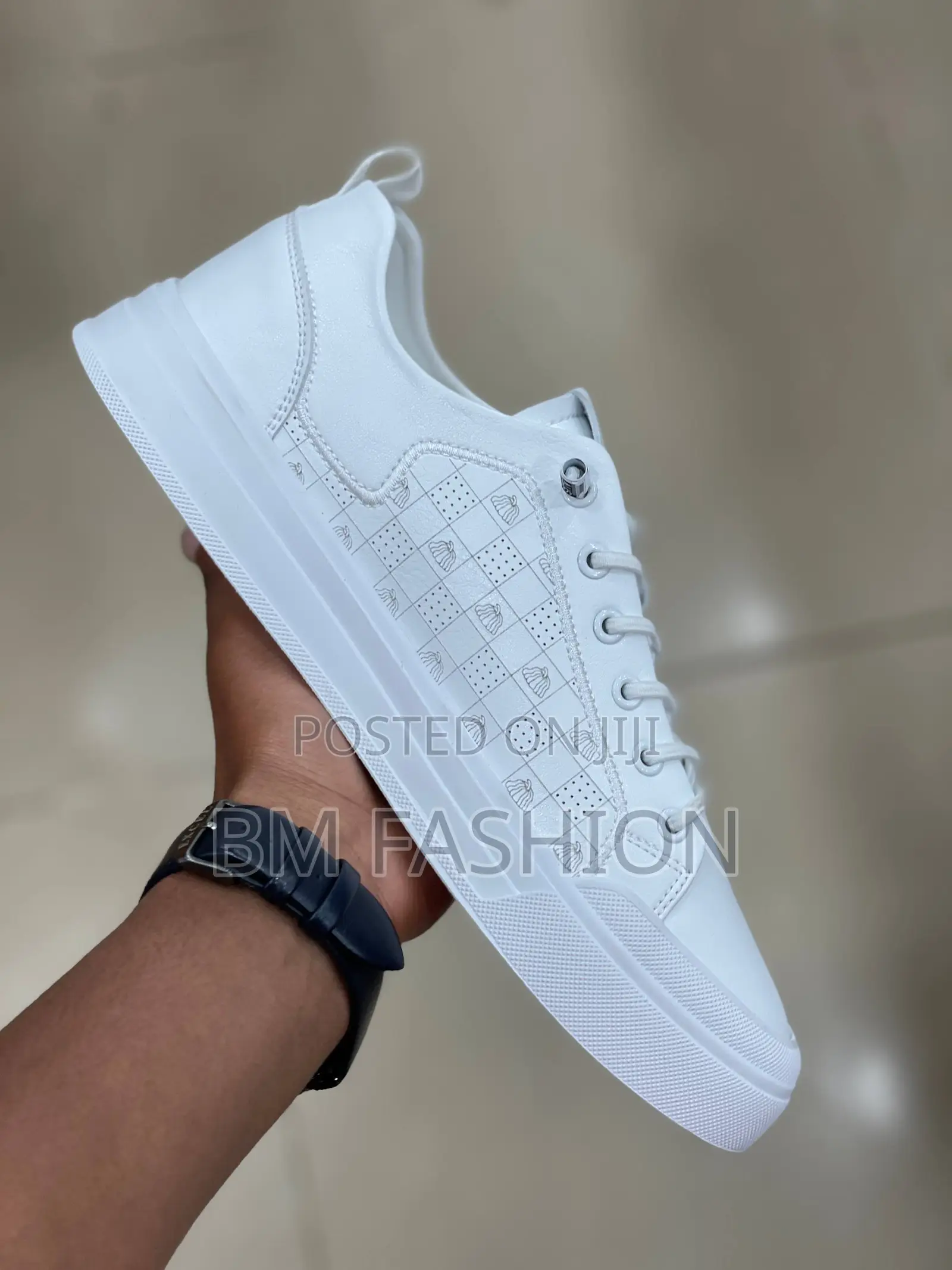 Mens Minimalist White Outdoor Casual Flat Sneakers Lightweight LaceUp