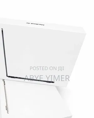 New Laptop Apple MacBook Air 2026 M5 16GB Intel Core M SSD 512GB