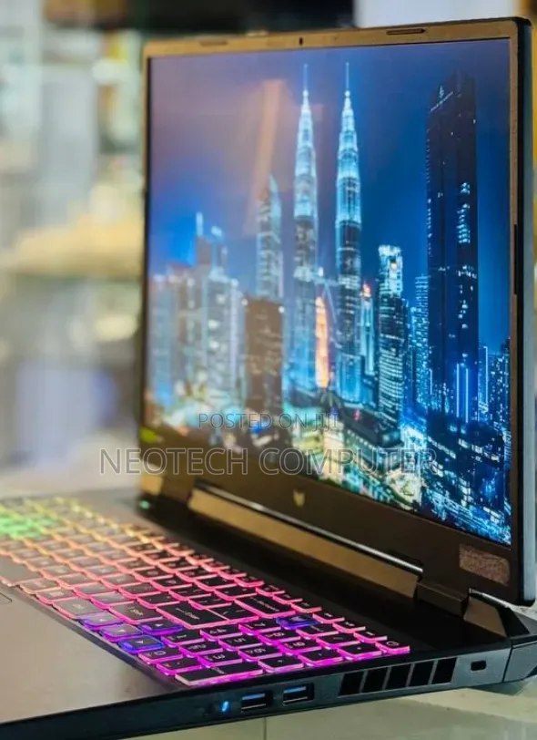 New Laptop Asus ROG Strix G16 G614 16GB AMD Ryzen 9 SSD 1T