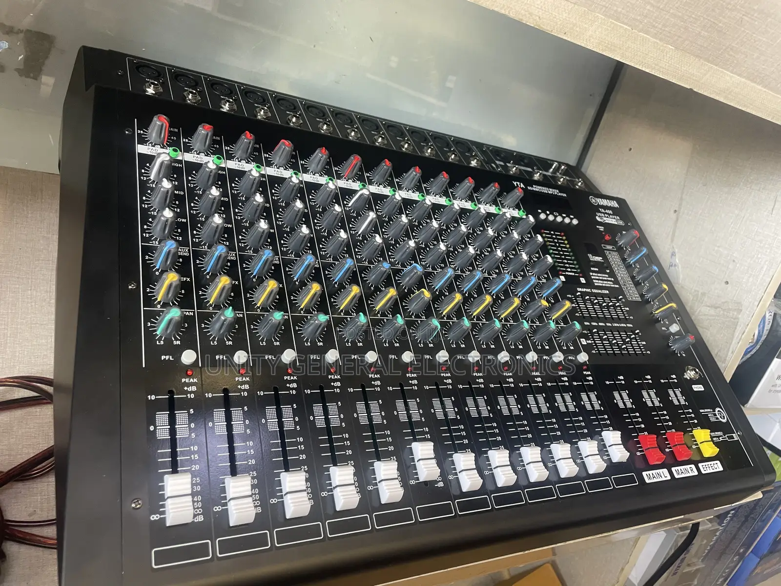 Yamaha Mixer