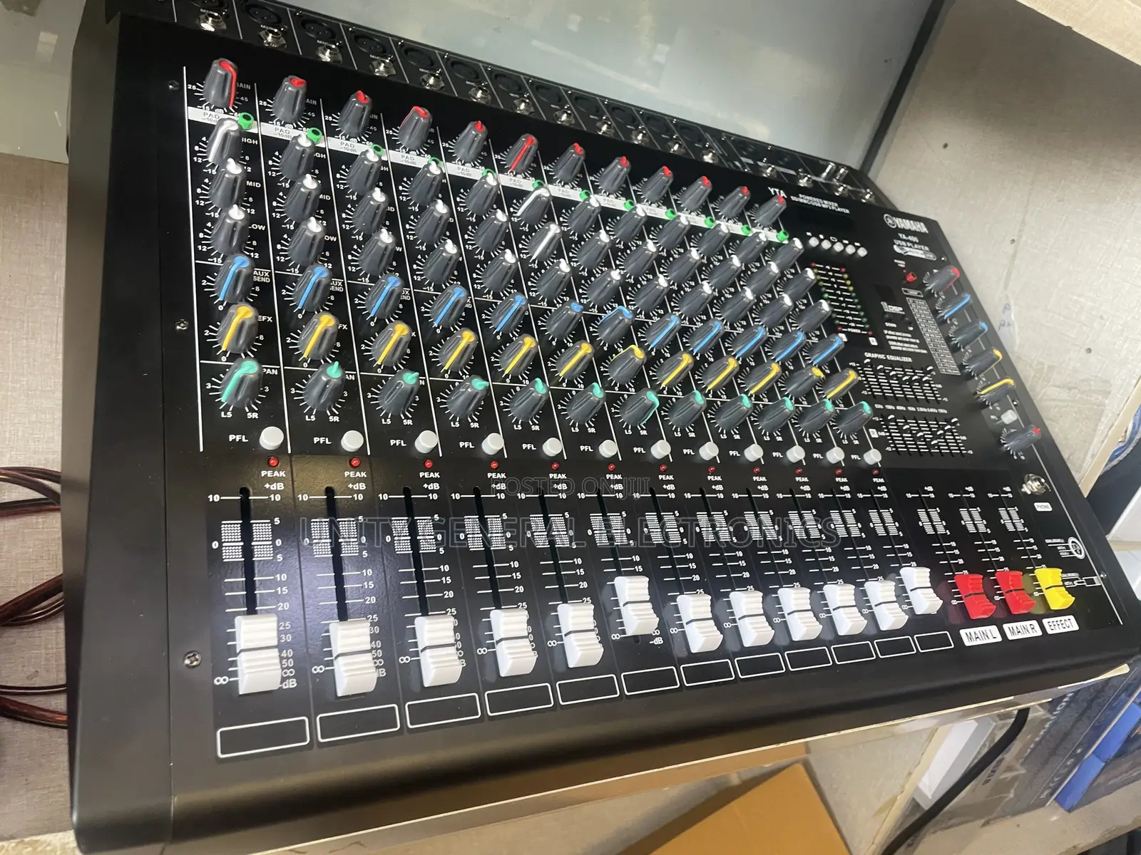 Yamaha Mixer