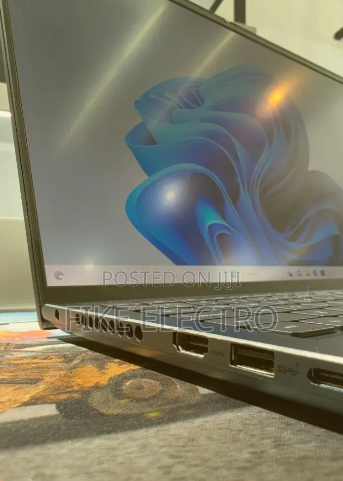 New Laptop Dell Inspiron 15 16GB Intel Core i7 SSD 512GB