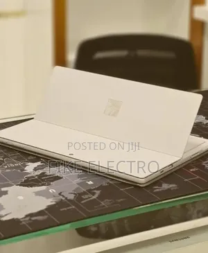 New Laptop Microsoft Surface Pro 7 16GB Intel Core i5 SSD 256GB