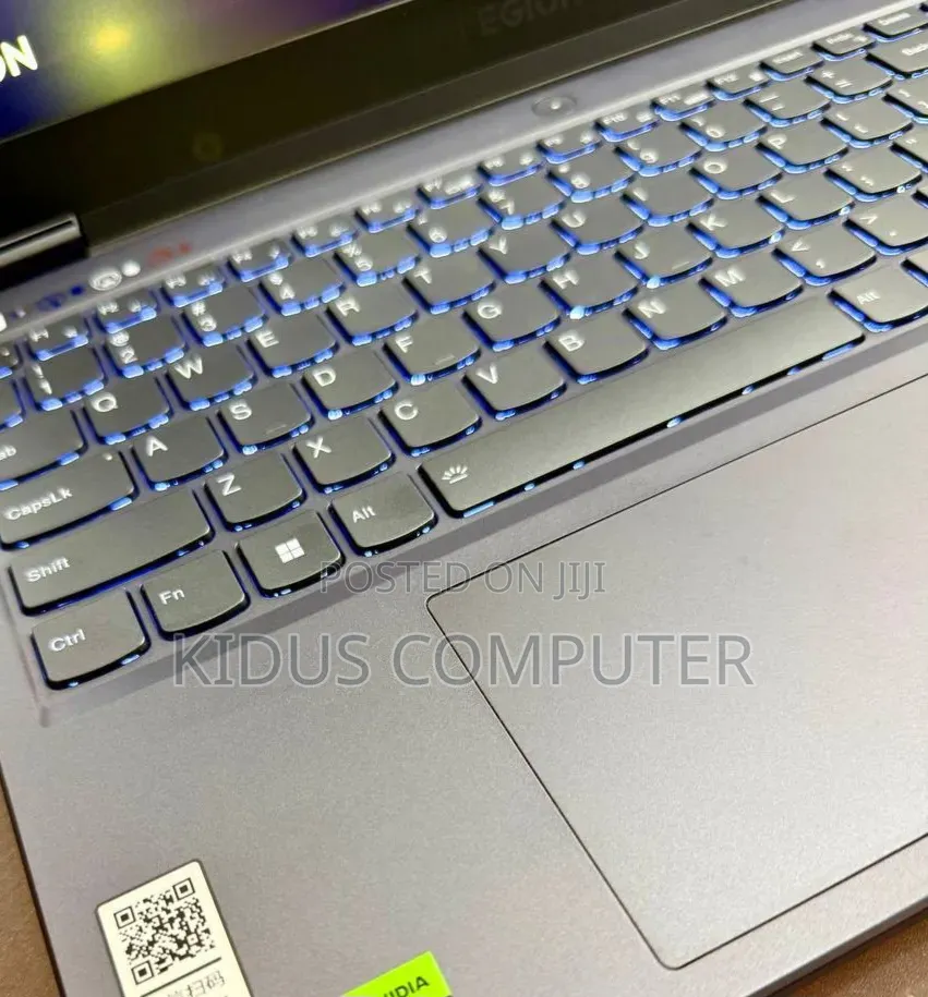New Laptop Lenovo Legion 5 16GB AMD Ryzen 7 SSD 512GB