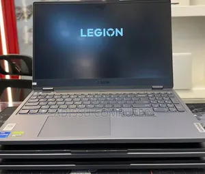 New Laptop Lenovo 8GB Intel Core i7 SSD 1T