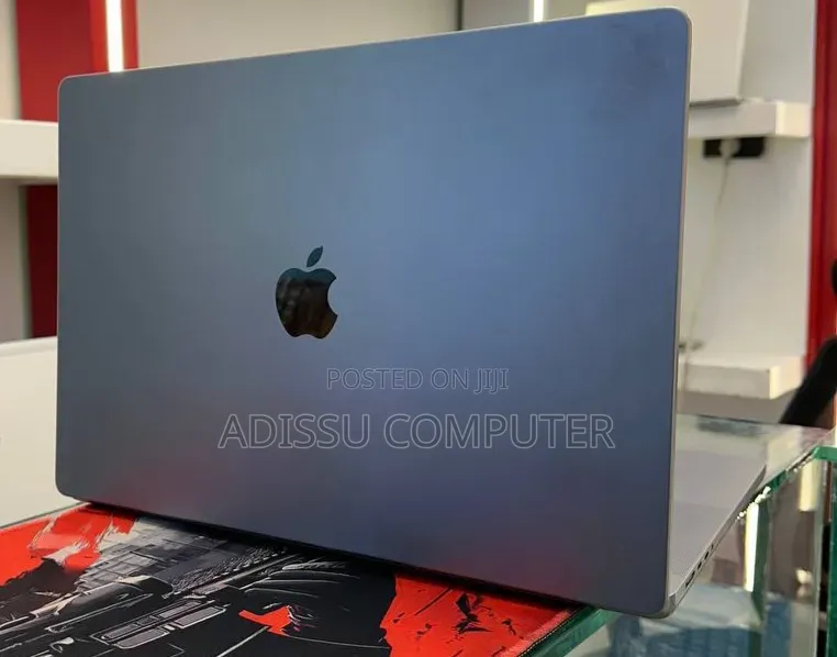 New Laptop Apple MacBook Pro 2021 M1 Max 64GB AMD A8 SSD 4T