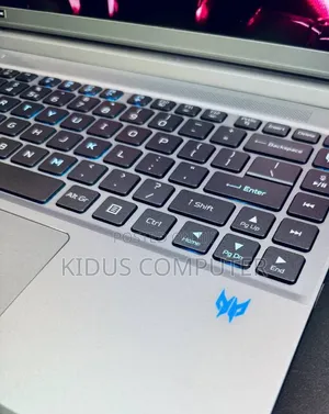 New Laptop Acer Predator Helios Neo 16 16GB Intel Core i7 SSD 1T