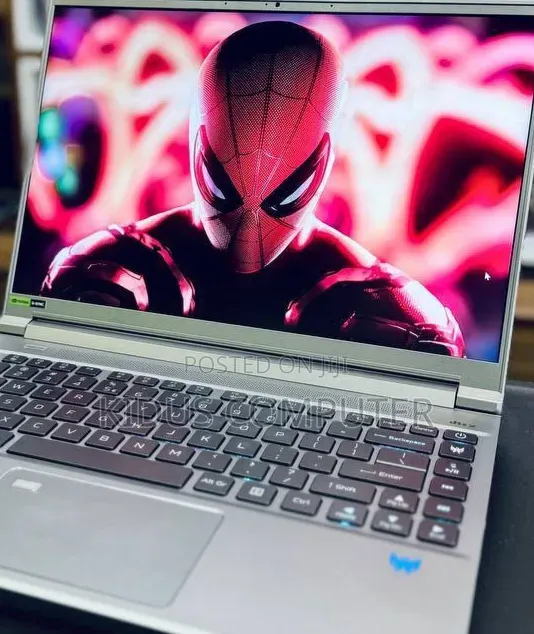 New Laptop Acer Predator Helios Neo 16 16GB Intel Core i7 SSD 1T