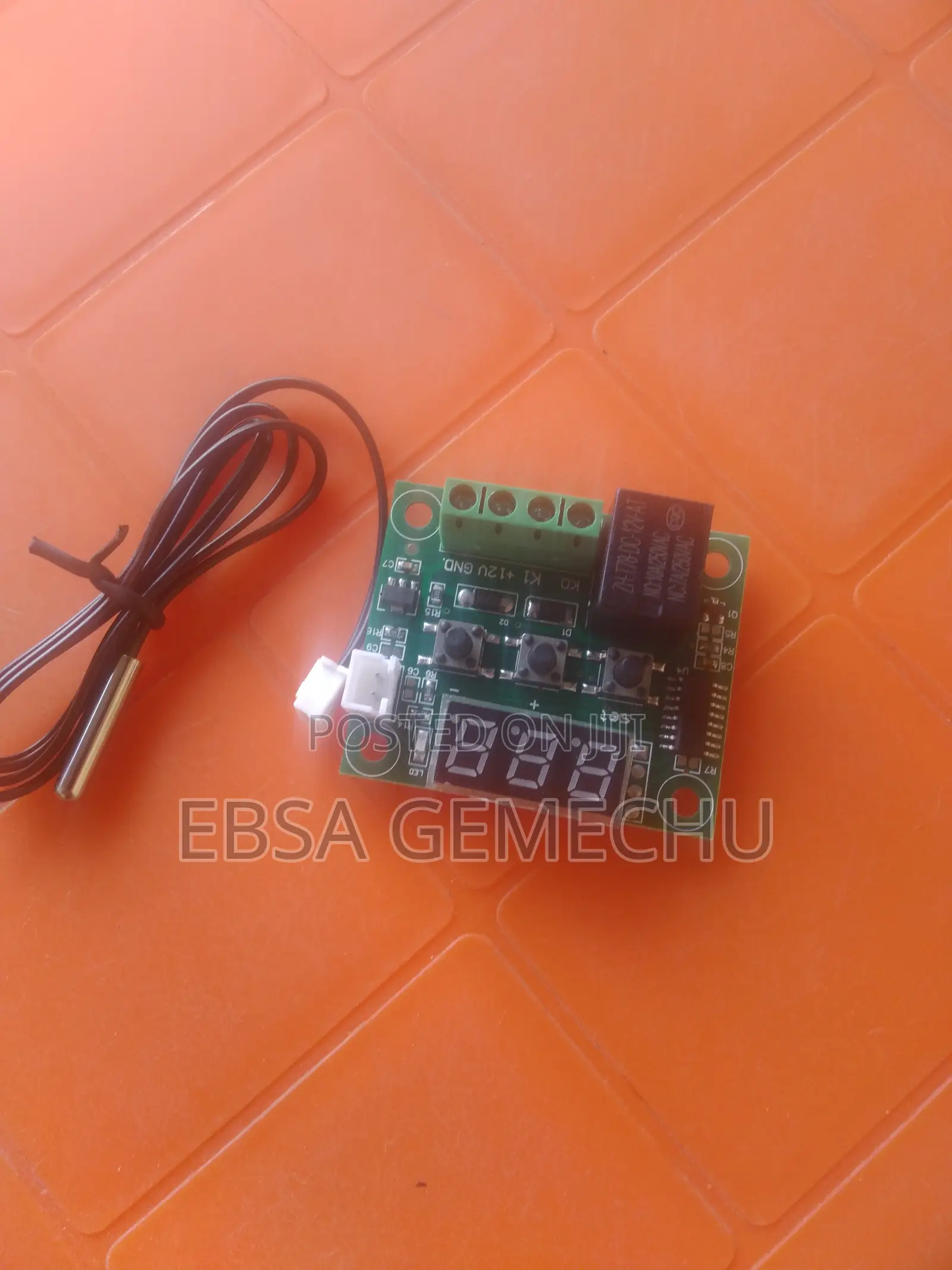 W1209 Thermostats Once Used Like New