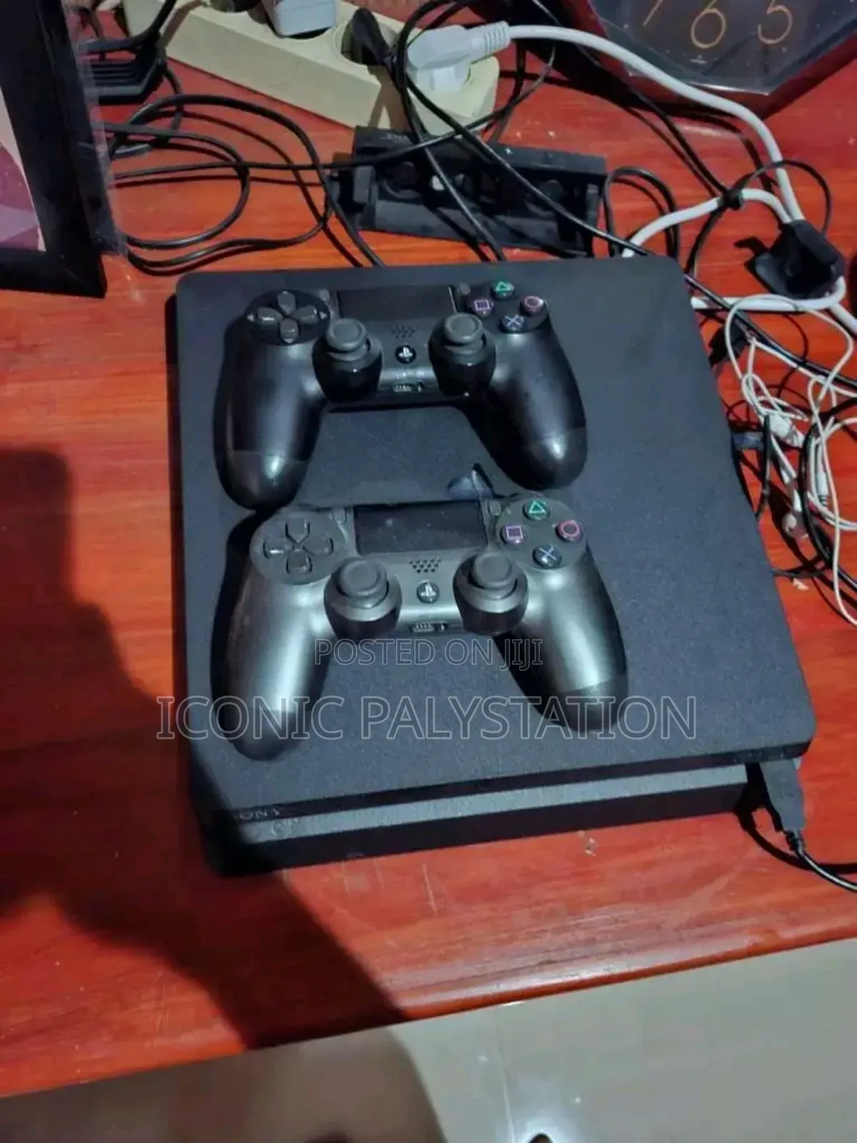 ICONIC PALYSTATION 4 Slim Fc26 Installed With Full Accessories