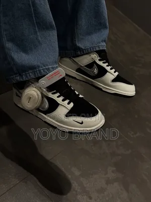 Nike SB Dunk Low X Stussy Black/White
