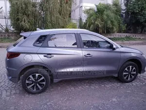 BYD E2 43 kWh 94 hp FWD 2025 Gray