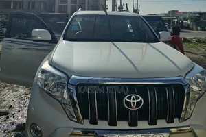 Toyota Land Cruiser Prado 2018 White
