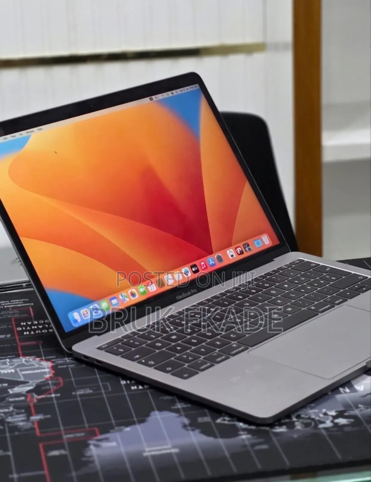 New Laptop Apple MacBook Pro 2017 16GB Intel Core i5 SSD 512GB