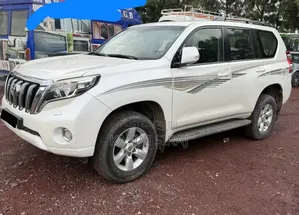 Toyota Land Cruiser Prado 2018 White